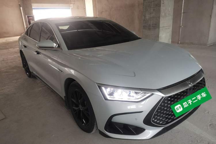 Used BYD Han 2024 DM-i Glory Edition 121KM Elite Model Front Right 45 Deg