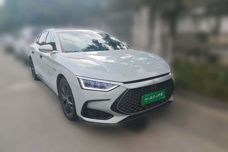 Used BYD Han 2024 DM-i Glory Edition 121KM Prestige Model Front Right 45 Deg