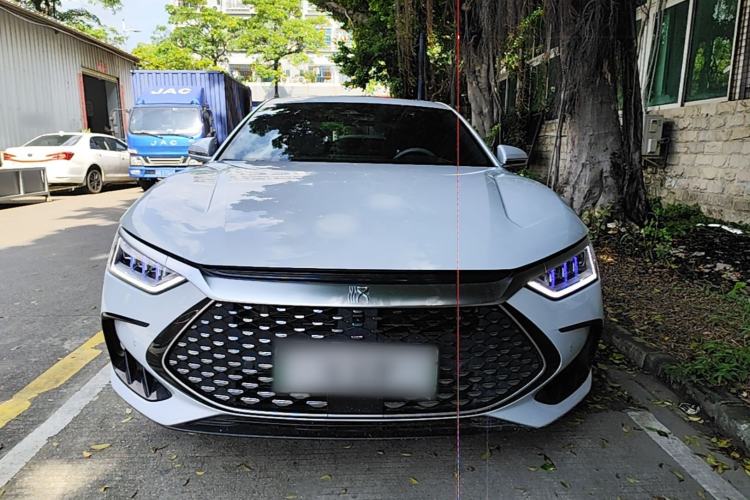 Used BYD Han 2024 DM-i Glory Edition 121KM Premium Model Front