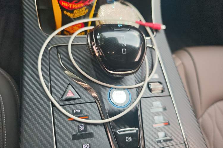 Used BYD Han 2024 DM-i Glory Edition 121KM Prestige Model Gear Lever