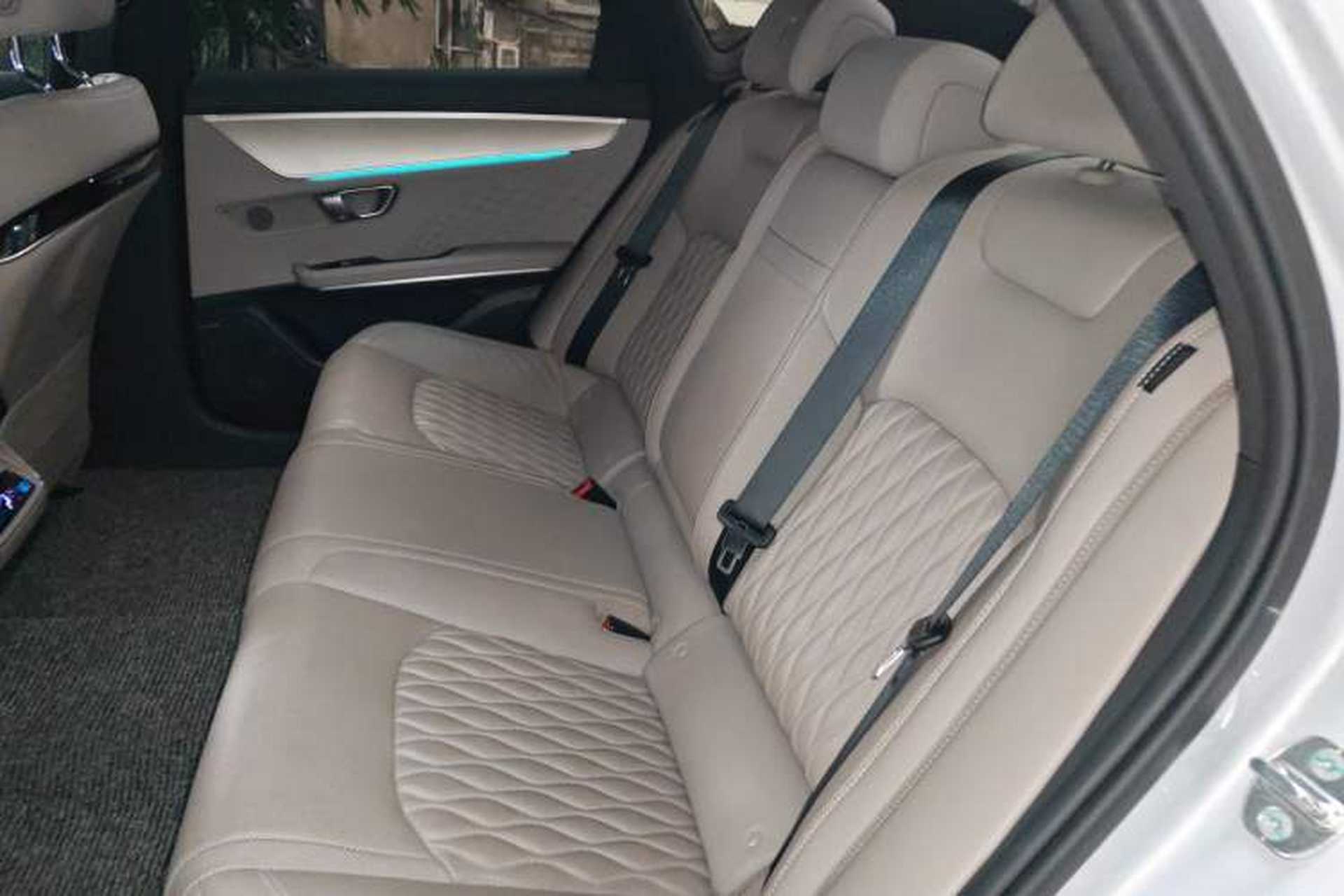 Used BYD Han 2024 EV Glory Edition 605KM Front-Wheel-Drive Premium Model Left Rear Seat