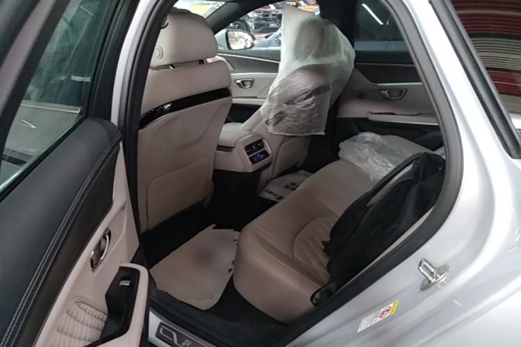 Used BYD Han 2024 DM-i Glory Edition 121KM Premium Model Left Rear Seat