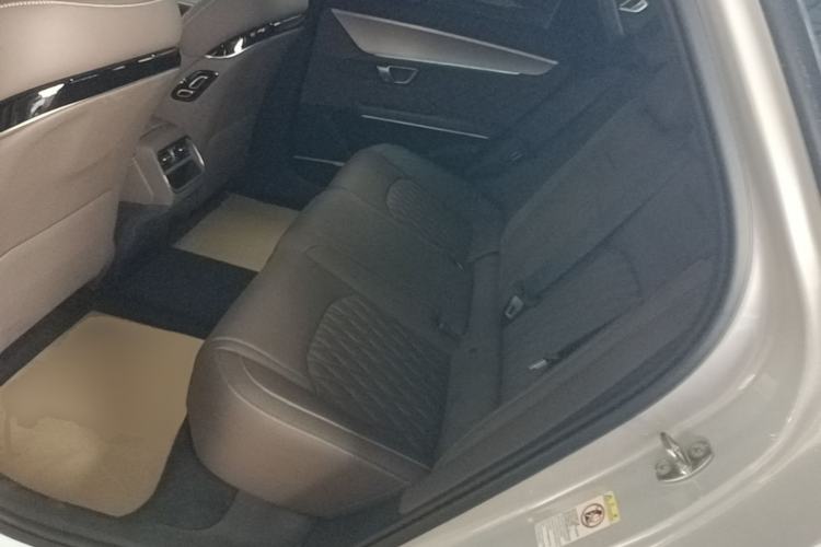 Used BYD Han 2024 DM-i Glory Edition 121KM Prestige Model Left Rear Seat