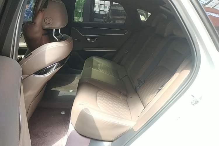 Used BYD Han 2024 DM-i Glory Edition 121KM Premium Model Left Rear Seat