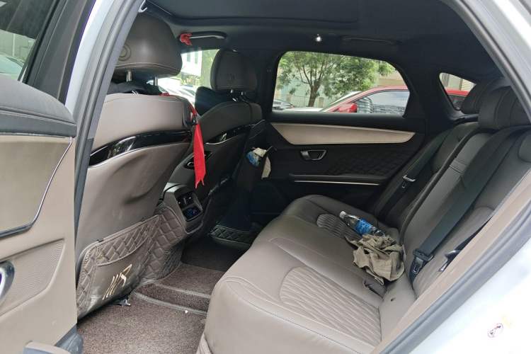 Used BYD Han 2024 DM-i Glory Edition 121KM Prestige Model Left Rear Seat