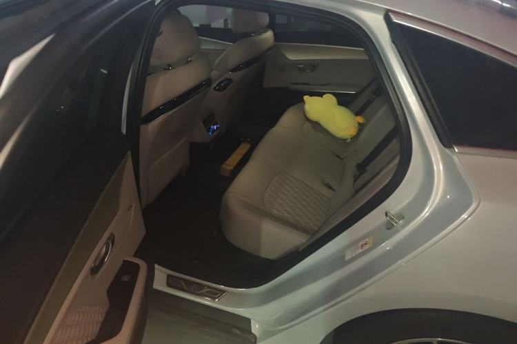 Used BYD Han 2024 DM-i Glory Edition 121KM Prestige Model Left Rear Seat