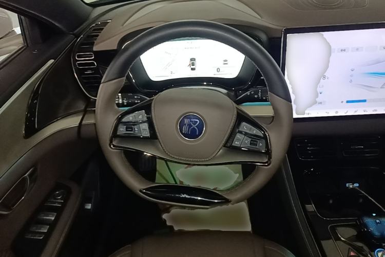 Used BYD Han 2024 DM-i Glory Edition 121KM Prestige Model Steering Wheel