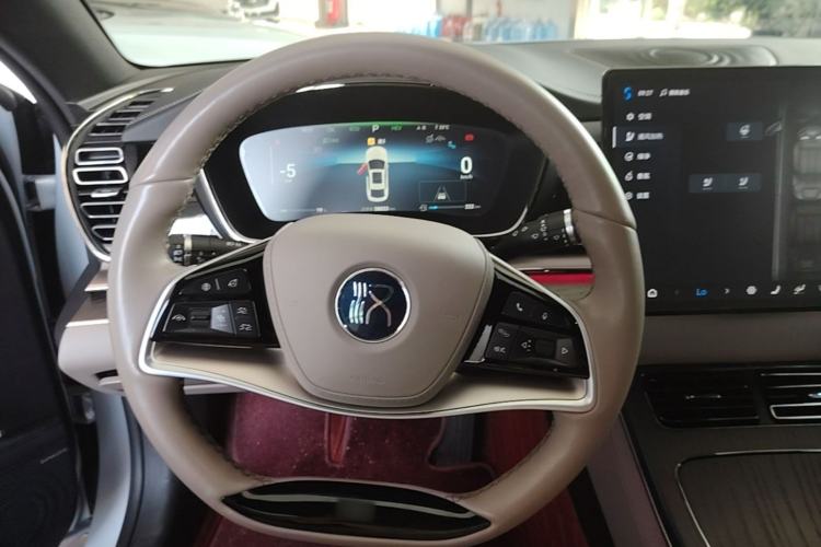 Used BYD Han 2024 DM-i Glory Edition 121KM Premium Model Steering Wheel