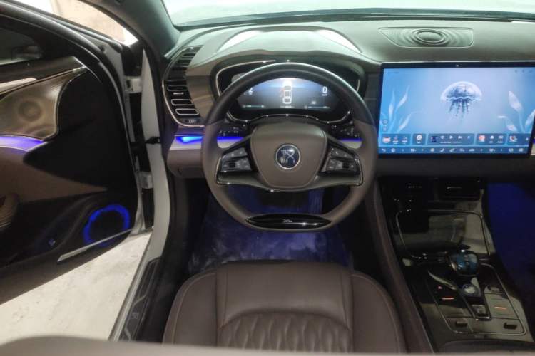 Used BYD Han 2024 DM-i Glory Edition 121KM Elite Model Steering Wheel
