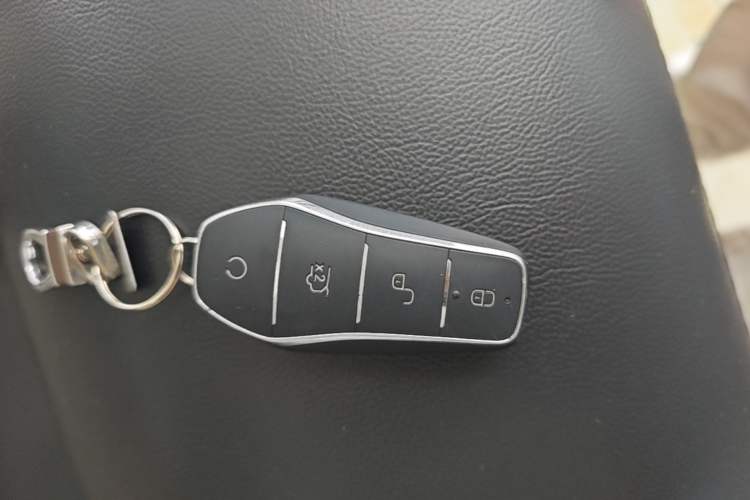 Used BYD Han 2024 DM-i Glory Edition 121KM Premium Model Vehicle Key