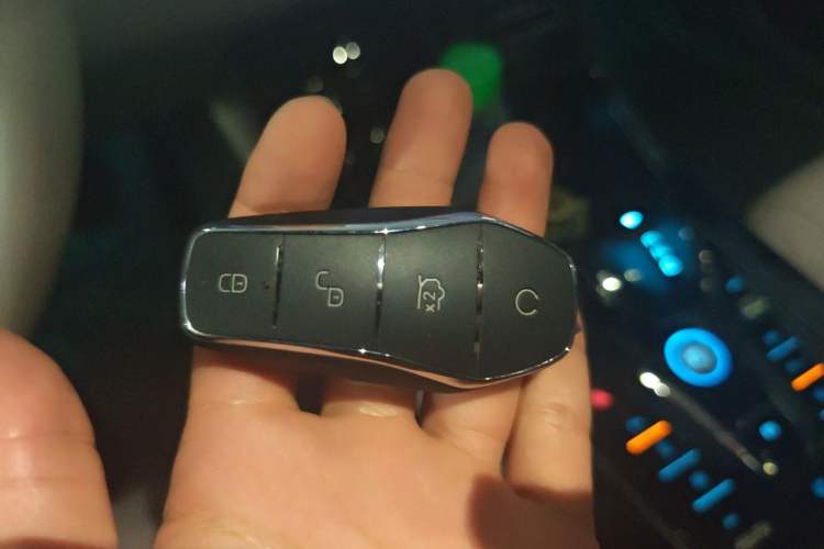 Used BYD Han 2024 DM-i Glory Edition 121KM Prestige Model Vehicle Key