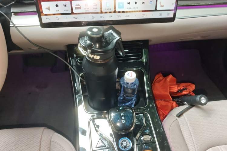 Used BYD Han 2025 EV Intelligent Driving Edition 605KM Prestige Model Audio And AC Panel