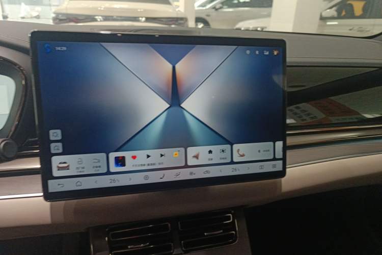 Used BYD Han 2025 DM-i 125KM LiDAR-Powered Intelligent Driving Model Audio And AC Panel