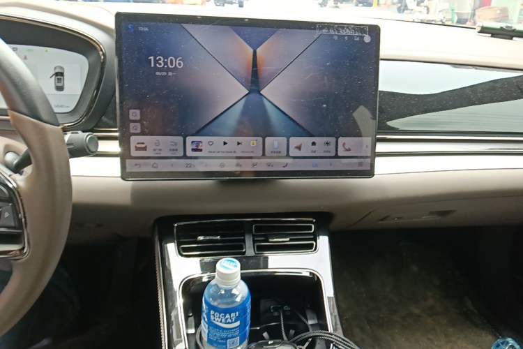 Used BYD Han 2025 DM-i 125KM Elite Model Audio And AC Panel
