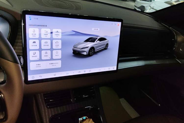 Used BYD Han 2025 DM-i 125KM Elite Model Audio And AC Panel