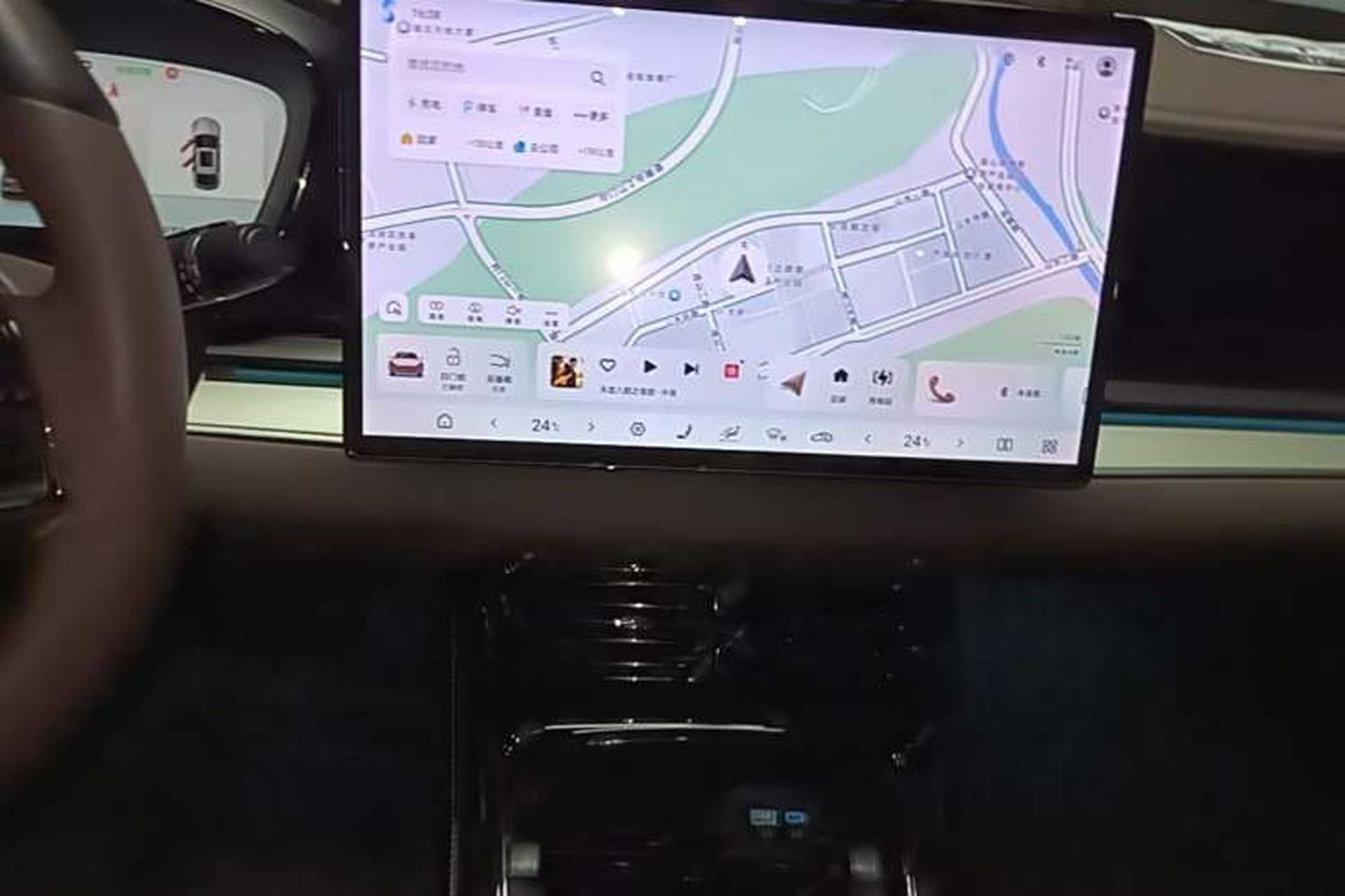 Used BYD Han 2025 EV 605KM Prestige Model Audio And AC Panel