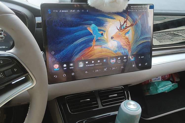 Used BYD Han 2025 EV 506KM Prestige Edition Audio And AC Panel