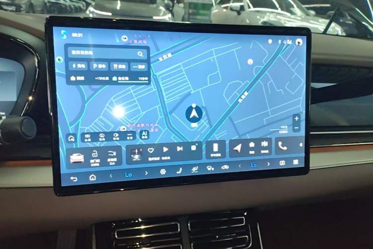 Used BYD Han 2025 DM-i 125KM Elite Model Audio And AC Panel