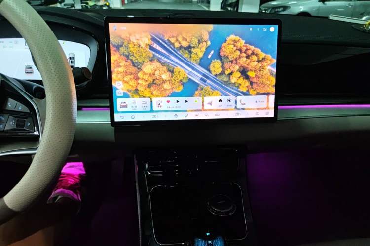Used BYD Han 2025 DM-i 125KM Elite Model Audio And AC Panel