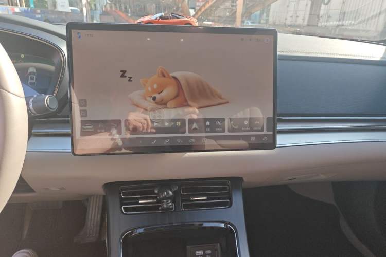 Used BYD Han 2025 DM-i 125KM Elite Model Audio And AC Panel