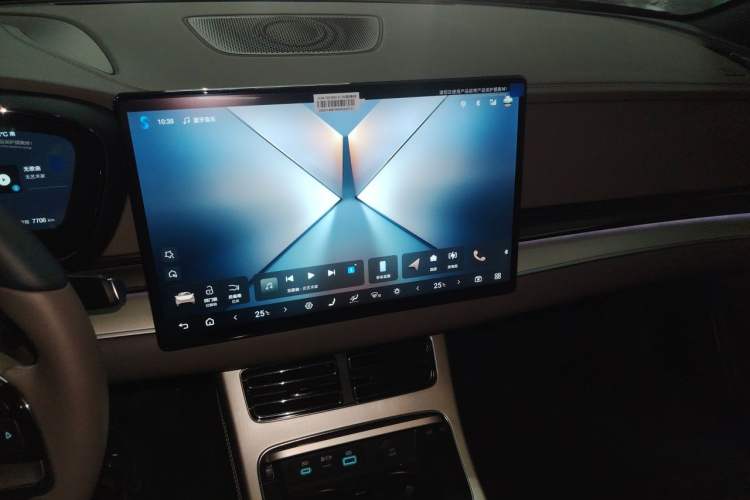 Used BYD Han 2025 Model EV Intelligent Driving Edition 635KM Flagship Audio And AC Panel