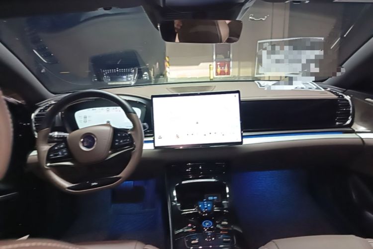 Used BYD Han 2025 EV 605KM Prestige Model Center Console