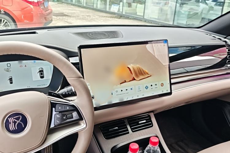 Used BYD Han 2025 DM-i Intelligent Driving Edition 125KM LiDAR Flagship Model Center Console