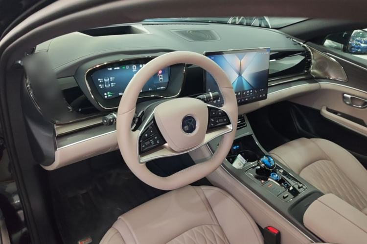Used BYD Han 2025 DM-i Intelligent Driving Edition 125KM LiDAR Flagship Model Center Console