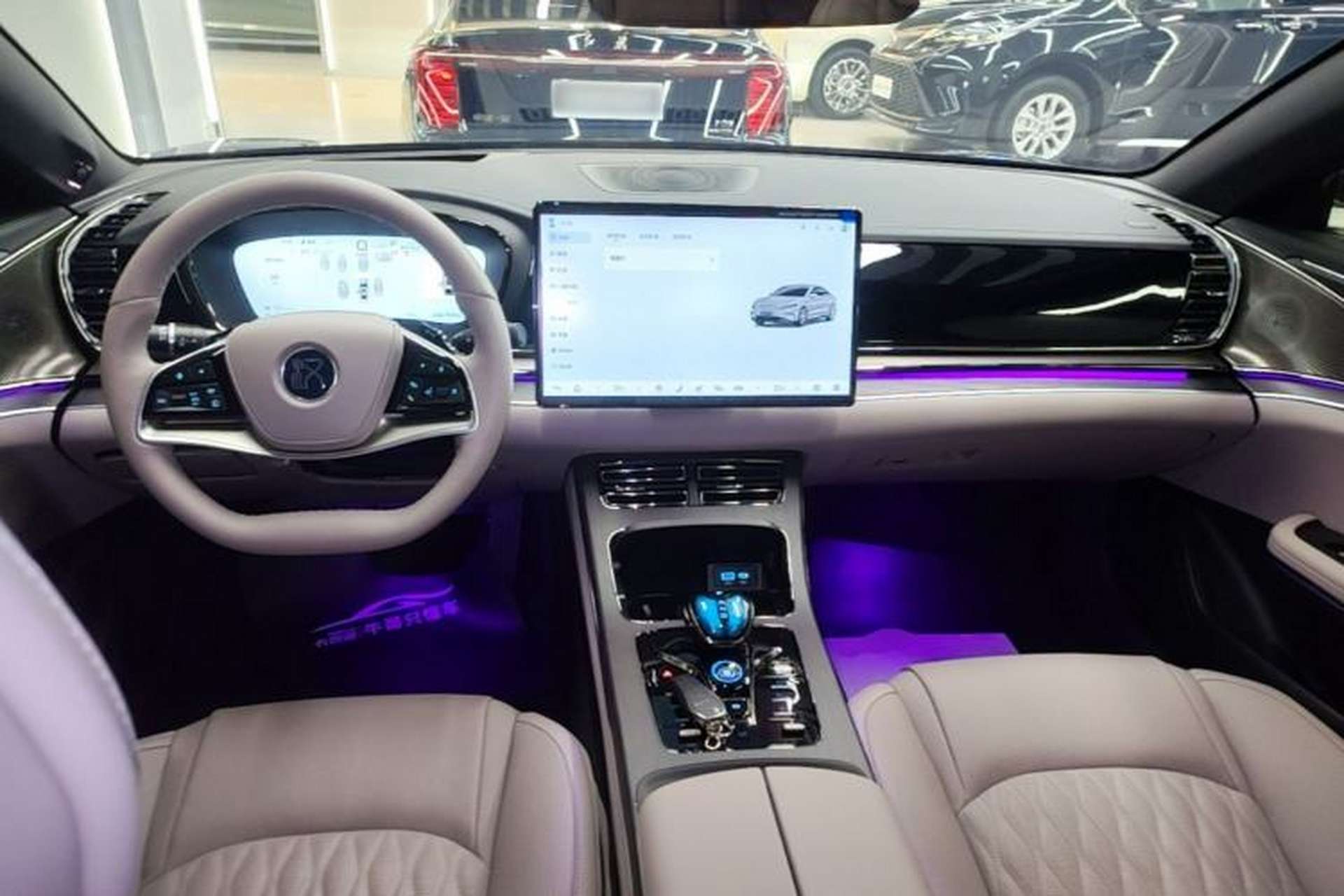 Used BYD Han 2025 DM-i Intelligent Driving Edition 125KM LiDAR Flagship Model Center Console