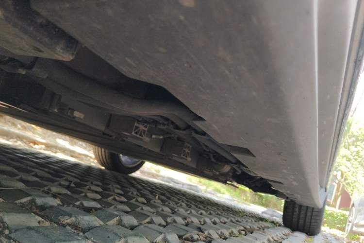 Used BYD Han 2025 DM-i 125KM Prestige Model Chassis Front Left