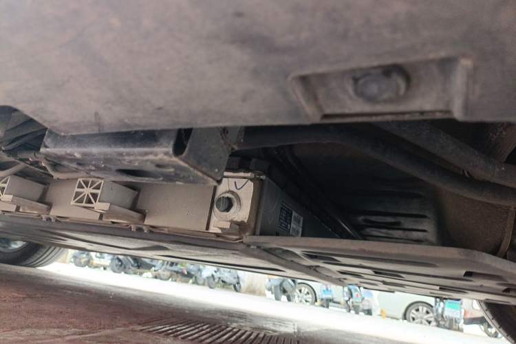 Used BYD Han 2025 DM-i Smart Drive 125KM Prestige Model Chassis Rear Left