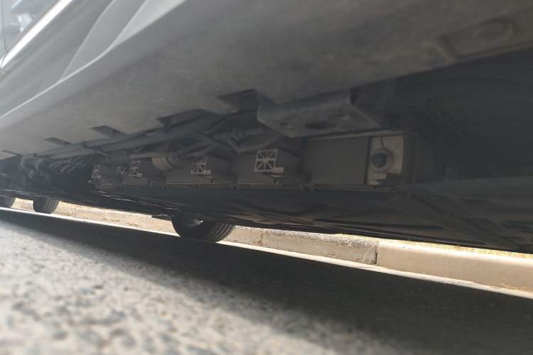 Used BYD Han 2025 DM-i 125KM Elite Model Chassis Rear Left