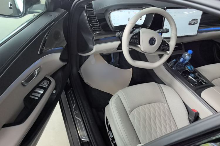Used BYD Han 2025 DM-i Intelligent Driving Edition 125KM LiDAR Flagship Model Driver Seat