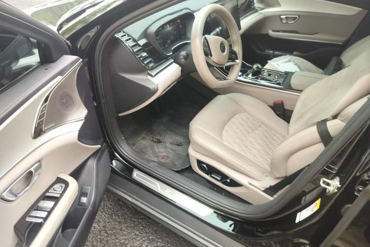 Used BYD Han 2025 EV 605KM Prestige Model Driver Seat