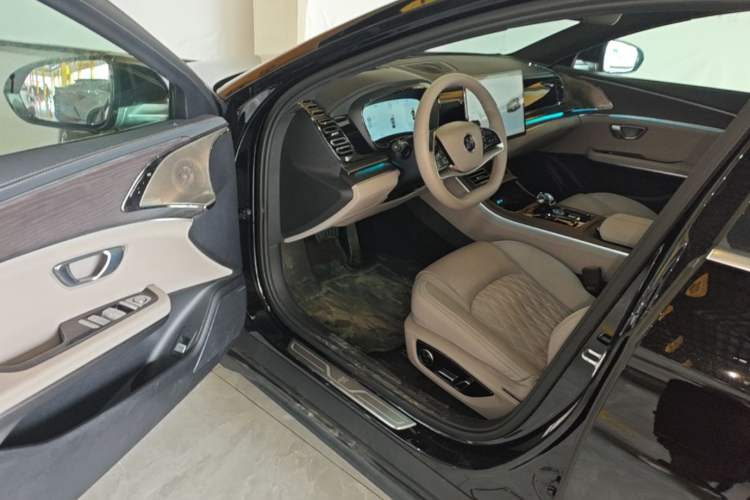 Used BYD Han 2025 DM-i Intelligent Driving Edition 125KM LiDAR Flagship Model Driver Seat