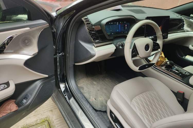Used BYD Han 2025 DM-i Intelligent Driving Edition 125KM Prestige Model Driver Seat