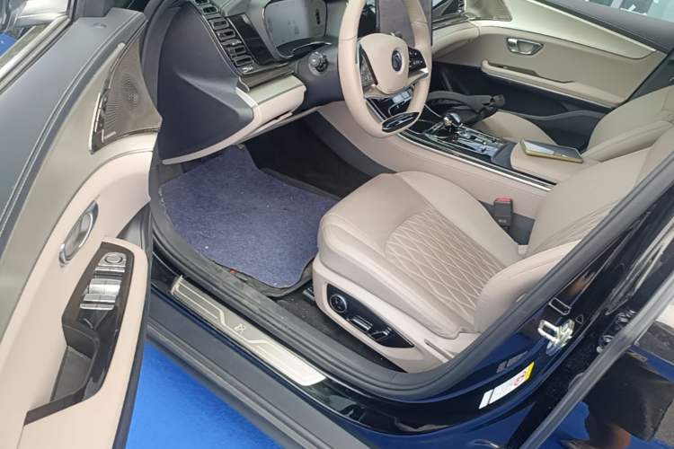 Used BYD Han 2025 DM-i 125KM Prestige Model Driver Seat