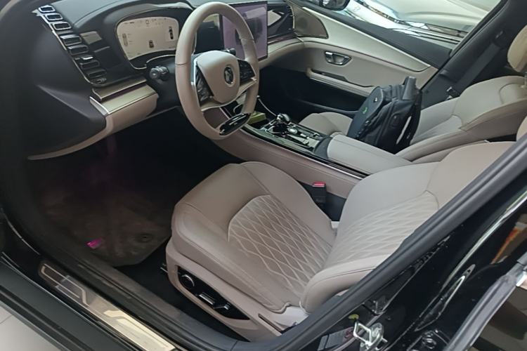 Used BYD Han 2025 DM-i 125KM Prestige Model Driver Seat