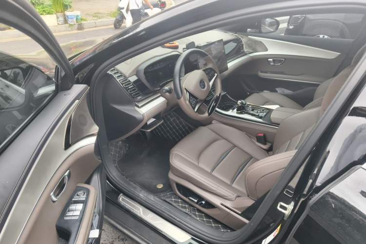 Used BYD Han 2025 DM-i 125KM Comfort Model Driver Seat