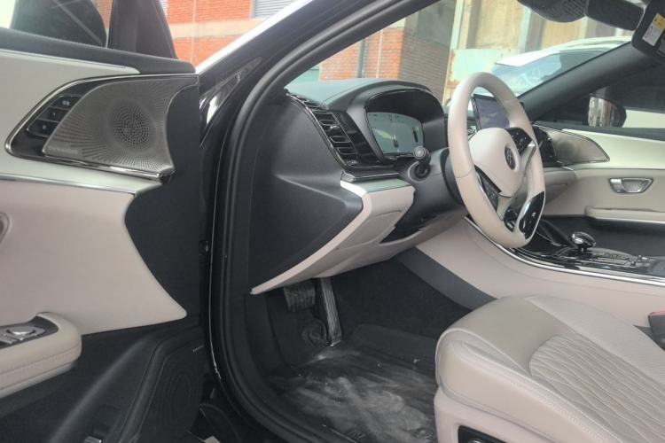 Used BYD Han 2025 DM-i 125KM Prestige Model Driver Seat