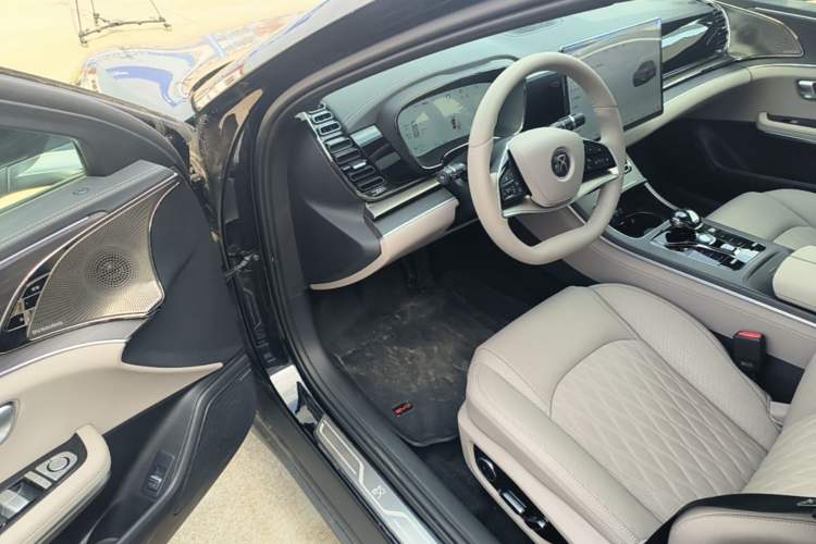 Used BYD Han 2025 DM-i Intelligent Driving Edition 125KM LiDAR Flagship Model Driver Seat