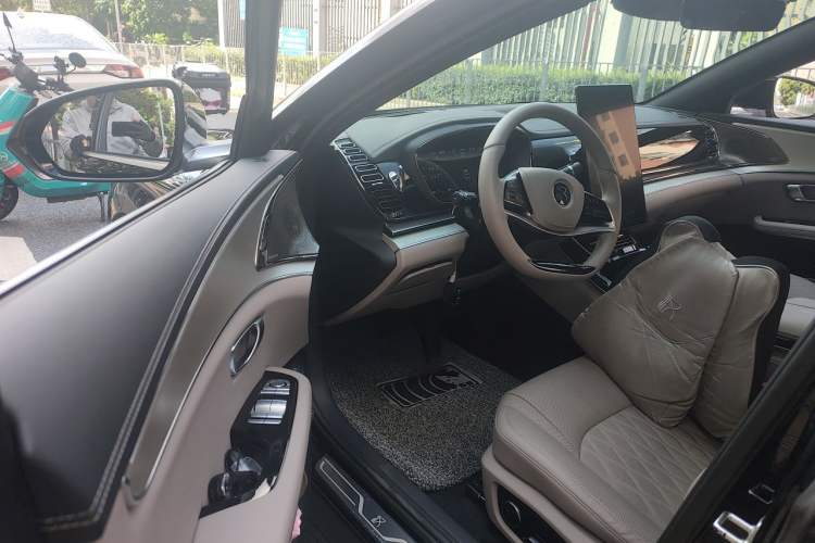 Used BYD Han 2025 EV 701KM Deluxe Edition Driver Seat