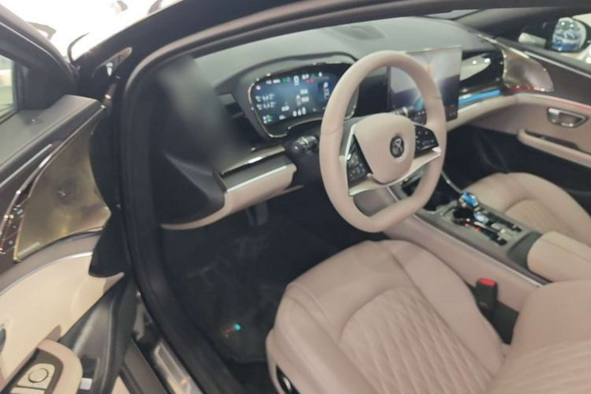 Used BYD Han 2025 DM-i Intelligent Driving Edition 125KM LiDAR Flagship Model Driver Seat