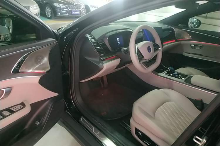 Used BYD Han 2025 DM-i Intelligent Driving Edition 125KM LiDAR Flagship Model Driver Seat