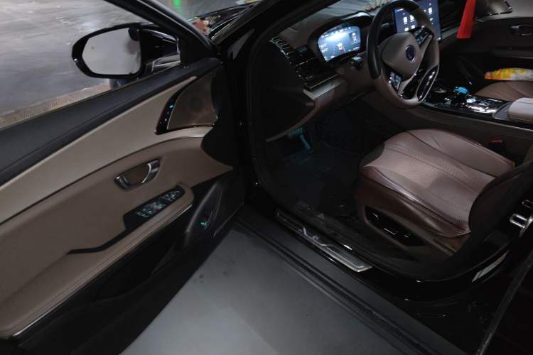 Used BYD Han 2025 DM-i 125KM Elite Model Driver Seat