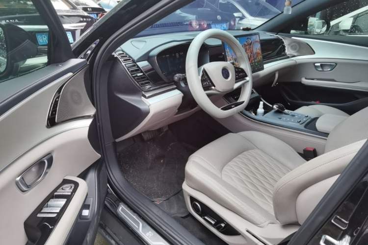 Used BYD Han 2025 DM-i 125KM Elite Model Driver Seat