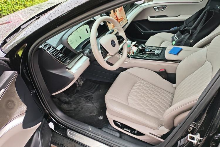 Used BYD Han 2025 DM-i Smart Drive 125KM Elite Model Driver Seat