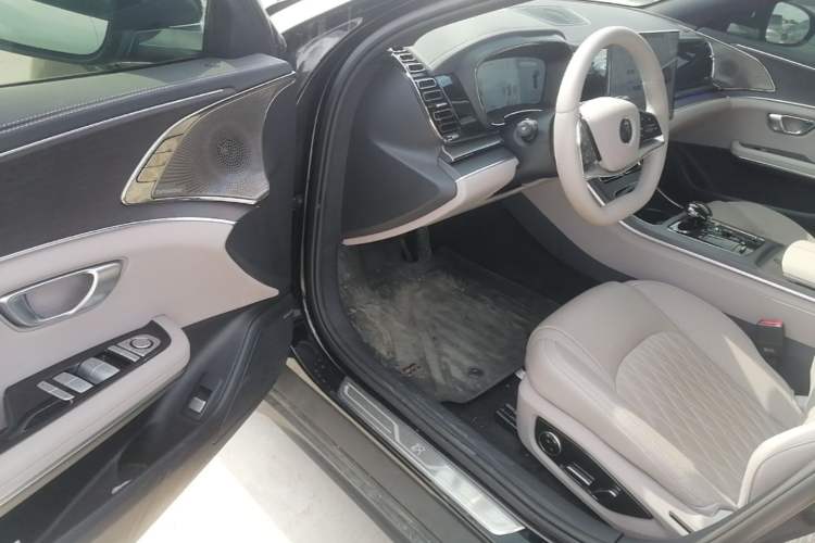 Used BYD Han 2025 DM-i Intelligent Driving Edition 125KM LiDAR Flagship Model Driver Seat