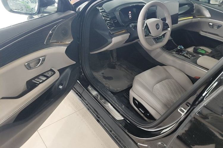 Used BYD Han 2025 DM-i Intelligent Driving Edition 125KM LiDAR Flagship Model Driver Seat