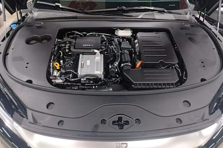 Used BYD Han 2025 DM-i Intelligent Driving Edition 125KM LiDAR Flagship Model Engine Bay